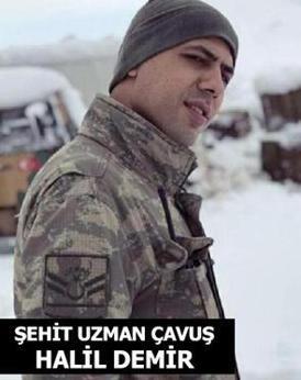 Şehit Halil Demir için evinde helallik alındı