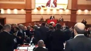 İBB Meclisinde Engin Özkoç gerginliği