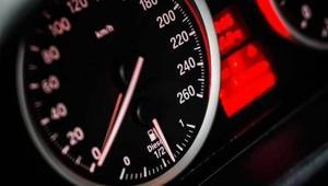 Dünyada ve Türkiyede hız limitleri ne kadar