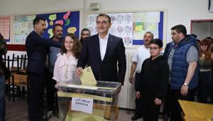 Bakan Dönmez, Eskişehirde oyunu kullandı