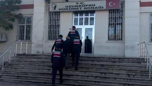 6 terör örgütü şüphelisi Yunanistana kaçmak isterken yakalandı 6 terör örgütü şüphelisi Yunanistana kaçmak isterken yakalandı