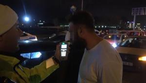 Alkollü yakalandı, pavyona gidemediği için üzüldü Alkollü yakalandı, pavyona gidemediği için üzüldü