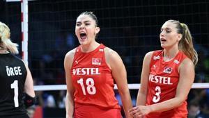 ZEHRA GÜNEŞ KİMDİR, kaç yaşında, nereli ve evli mi Filenin Sultanlarının yıldızı Zehra Güneş boyu kaç, hangi takımda oynuyor