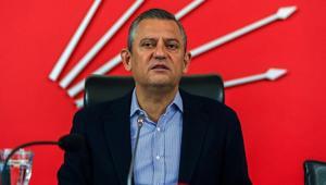 CHP lideri Özelin ayağı kırıldı