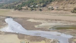 Alarm verildi Sadece balıkların yaşayabileceği kadar su kaldı