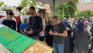 İlkan Karaman gözyaşlarıyla son yolculuğuna uğurlandı