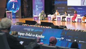 Önyargı azaltılmalı kadın liderliği desteklenmeli
