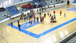 Bingöl’de kadın sporculara saldırdılar Görüntüler ortaya çıktı