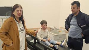 Hatayda sahipsiz köpeğin saldırısına uğrayan küçük çocuk yaralandı