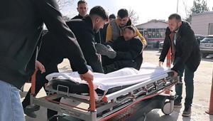 Otomobille elektrikli bisiklet çarpıştı, 12 yaşındaki çocuk ölümden döndü
