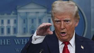 Trump ABDdeki kazada helikopterin pilotlarını hedef aldı Bidenı suçladı
