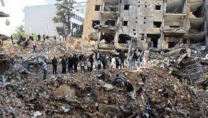 İsrail, Lübnanın güneyindeki bölgelerde evleri yakarak ateşkesi ihlal ediyor