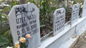 DHA muhabiri İzzet Nazlı, mezarı başında anıldı