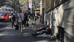 İngilterede anket: Z kuşağının yalnızca yüzde 11i ülkesi için savaşmaya hazır