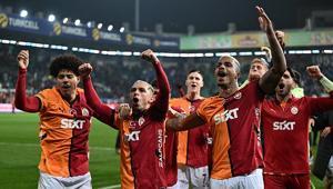 Galatasaraylı yıldıza sert eleştiri: Kaçak ve korkak futboluyla saç baş yoldurttu