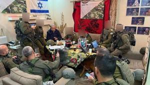 Skandal görüntüler Filistinlinin evine baskın düzenlendi, Netanyahu bizzat katıldı