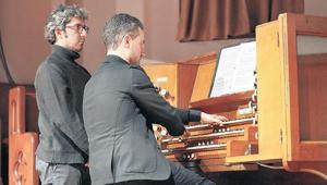 112 yıllık org, tekrar sahnede