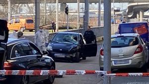 Almanyada araç kalabalığa daldı Ölü ve yaralılar var