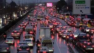 İstanbulda iş çıkışıyla beraber trafik yoğunluğu yüzde 80e yükseldi