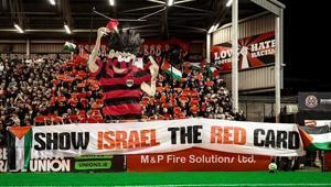 İsraile Kırmızı Kart Göster çağrısına Bohemian taraftarlarından destek
