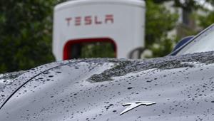 Teslanın Almanyadaki otomobil satışlarında düşüş ivmesi