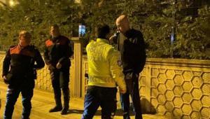 10 kmlik kovalamaca sonunda yakalandı, Amerikan polisi misiniz dedi