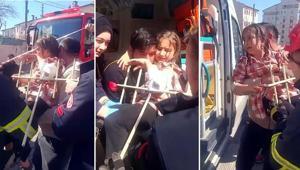 Sivasta yürekleri dağlayan olay Koluna korkuluk demir saplandı hastaneye demir parçasıyla getirildi