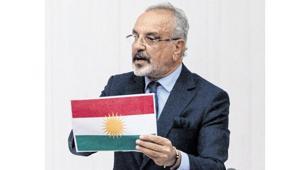 Meclis’te bayrak gerginliği