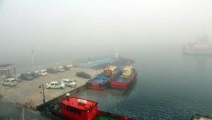 Çanakkale Boğazında sis engeli Gemi trafiği çift yönlü durduruldu