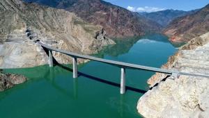 Yeni ilçede viyadüklerle güvenli ulaşım