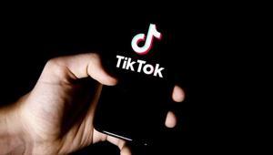 Trump, TikTok için verilen süreyi uzattı