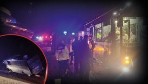 Çorumda feci kaza Tur otobüsü toprak bölgeye çarptı: 23 yaralı
