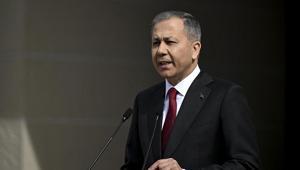 Bakan Yerlikaya: 120 organizatör ile 519 göçmen yakalandı