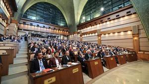 İBB Meclisinde, belediyenin 264 milyar 916 milyon liralık borcu gündeme geldi