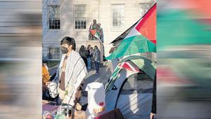 Üniversitelere baskı