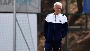 Fenerbahçede gözler iki forvette Jose Mourinhodan uyarı