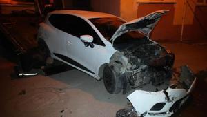 Alkolü sürücü dehşet yaşattı 5 araç hurdaya döndü