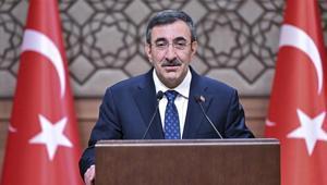 Cumhurbaşkanı Yardımcısı Cevdet Yılmazdan 12 Bingölspora tebrik