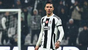 Beşiktaşta derbi öncesi Emirhan Topçu beklentisi