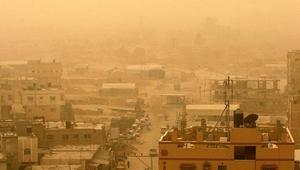 İran’da kum fırtınası 802 kişiyi hastanelik etti