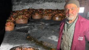 400 yıllık sır Sadece cuma günleri açılıyor, Türkiyenin dört bir yanından akın ediyorlar