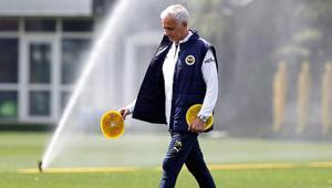 Fenerbahçe'de sağ bek transferi sil baştan!