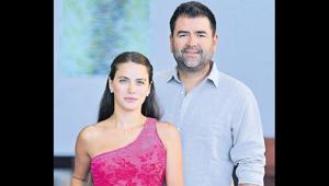 İlk kez eşiyle oynuyor