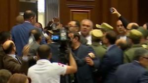 Ermenistan Parlamentosu'nda kavga!