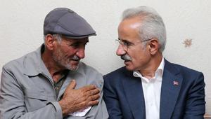 Bakan Uraloğlu Bitlis'te şehit Yeşildemir'in ailesini ziyaret etti