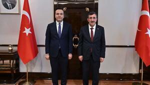 Cumhurbaşkanı Yardımcısı Yılmaz, AK Parti Gençlik Kolları Başkanı'nı kabul etti