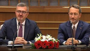 Fahrettin Altun görevi Burhanettin Duran'a devretti
