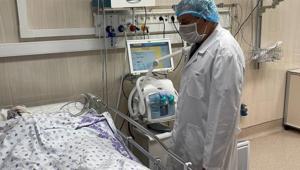 Kursk’taki plaj saldırısında yaralanan çocuk Moskova’ya sevk edilirken hayatını kaybetti