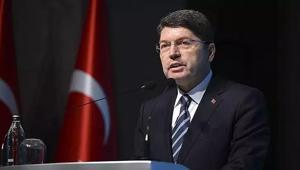 Adalet Bakanı Yılmaz Tunçtan canlı yayında önemli açıklamalar Türk milleti demokrasi dersi verdi