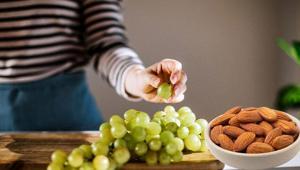 Antioksidan, vitamin ve mineral deposu 100 gramı yaklaşık 70-80 kalori: Bademle tüketin